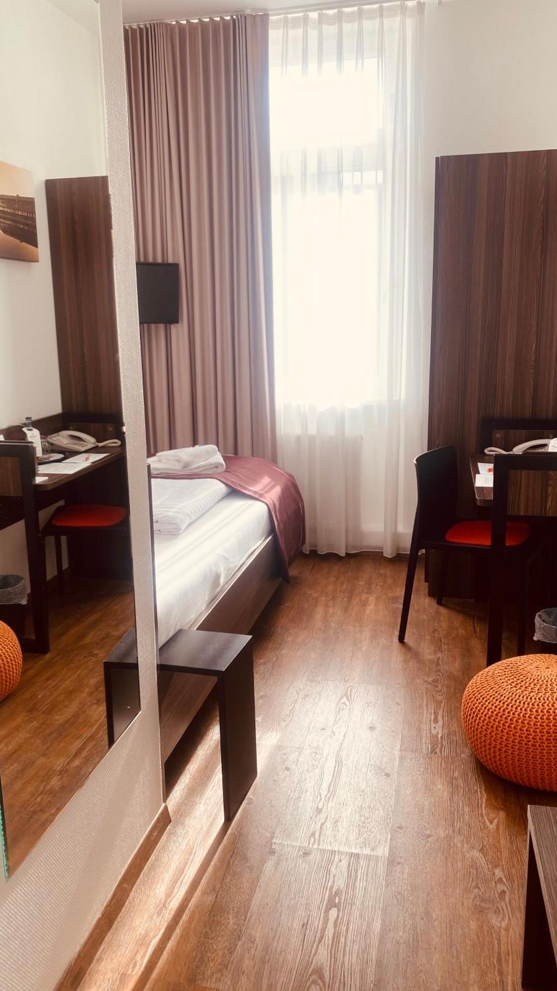 Sevendays Hotel Karlsruhe Kültér fotó