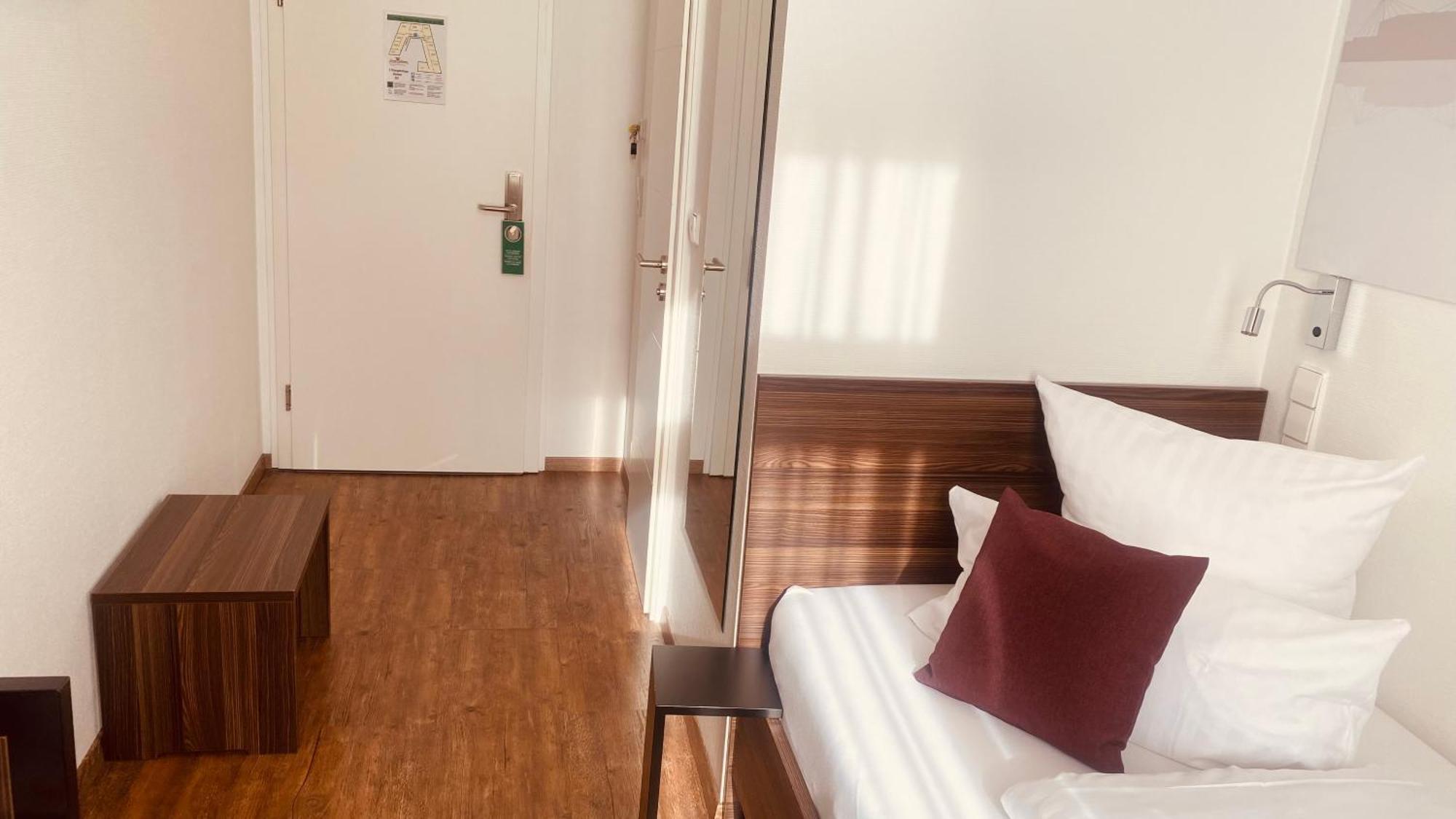 Sevendays Hotel Karlsruhe Kültér fotó